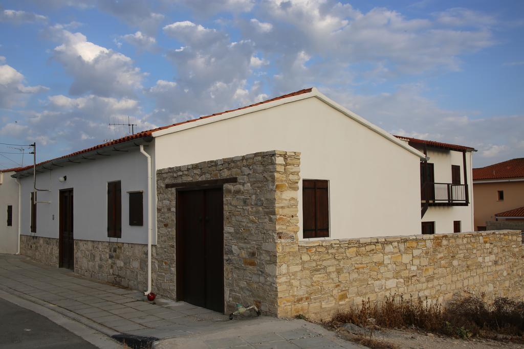 Villa Charoullas Traditional Mansion Alaminos Exterior foto