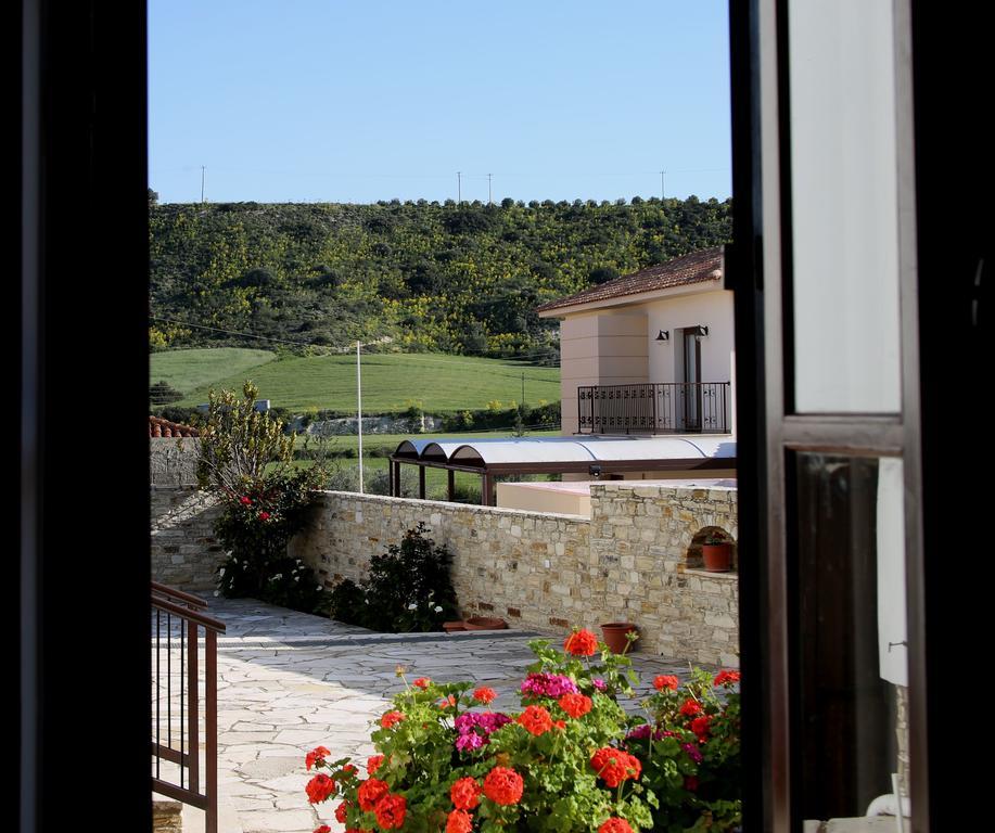 Villa Charoullas Traditional Mansion Alaminos Exterior foto