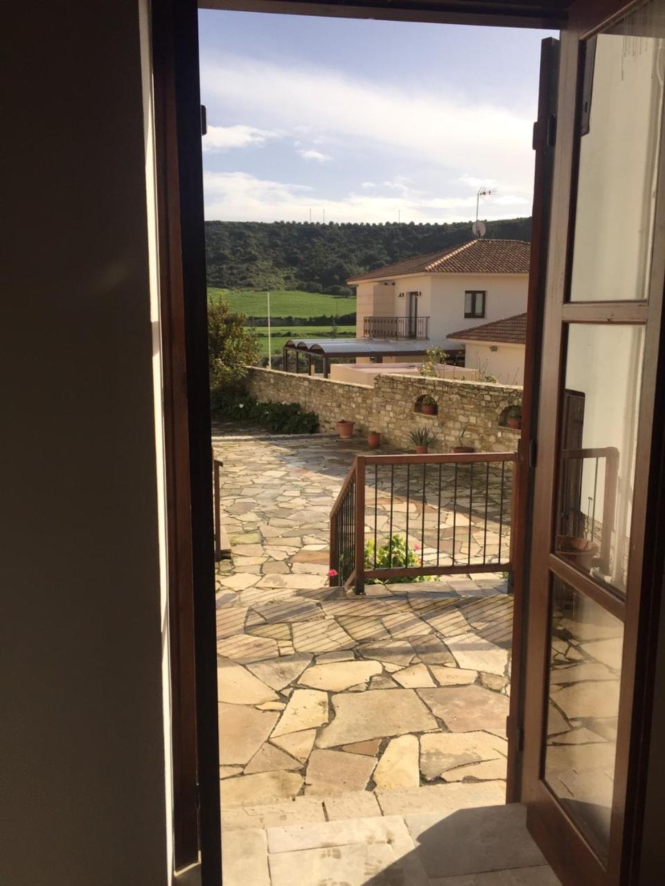 Villa Charoullas Traditional Mansion Alaminos Exterior foto