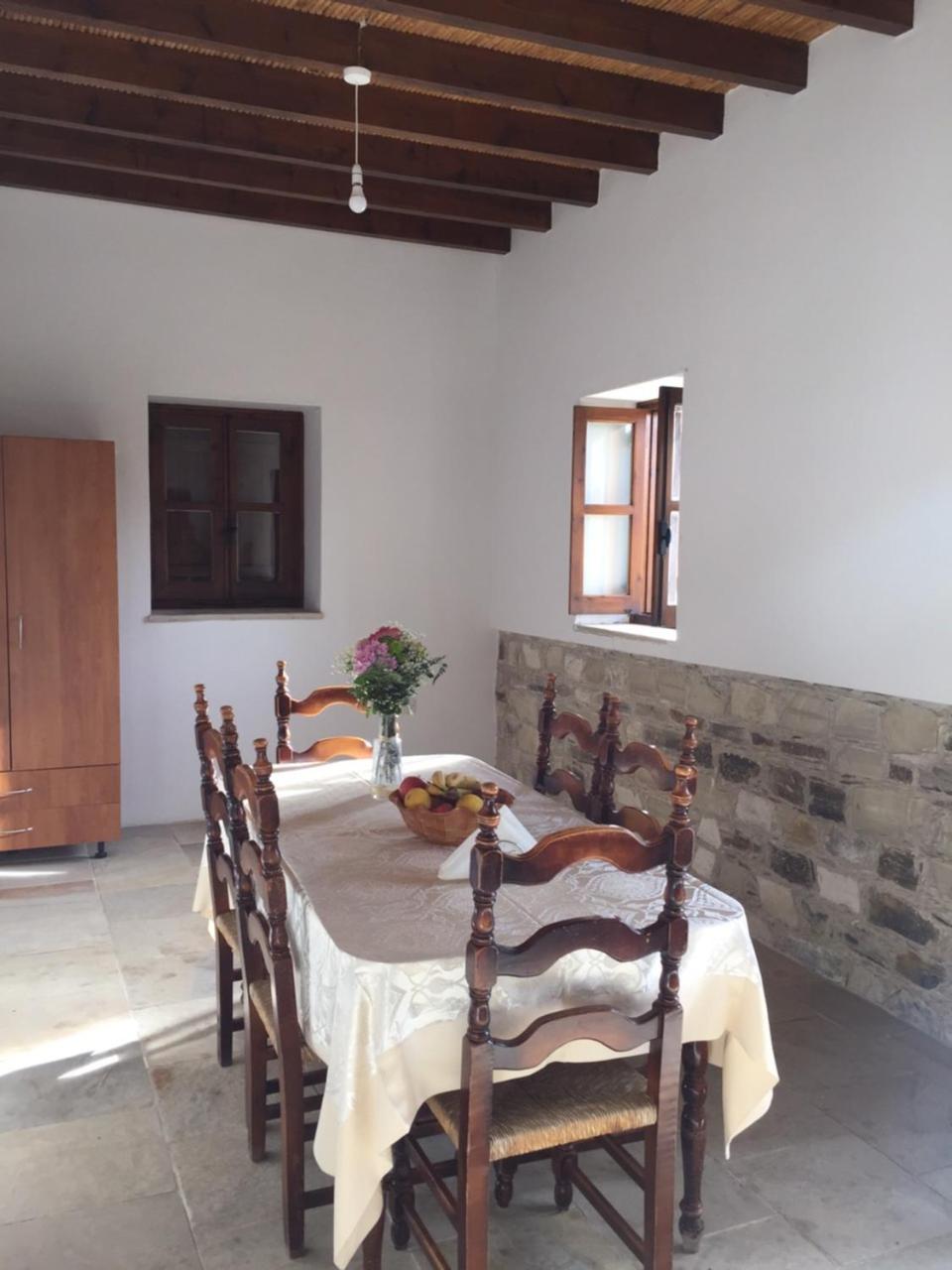 Villa Charoullas Traditional Mansion Alaminos Exterior foto